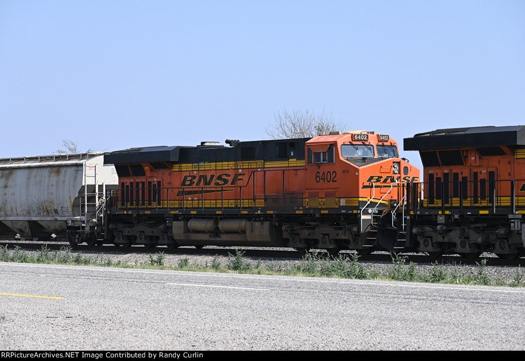 BNSF 6402